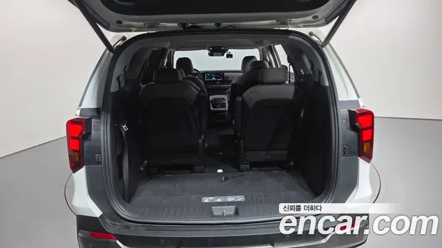 Kia Carnival — Фото автомобиля 20