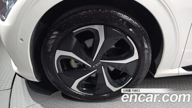 Kia EV6 Long Range — Фото автомобиля 5