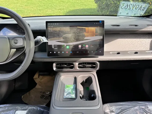 Leapmotor Lafa 5 — Фото автомобиля 20