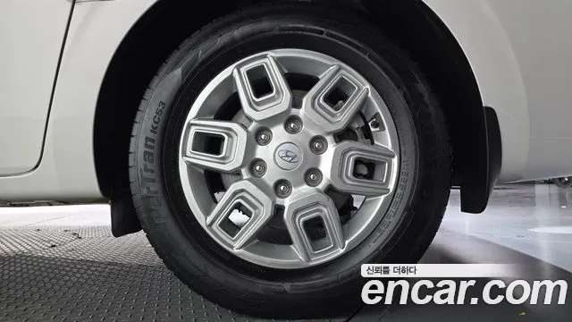 Hyundai Staria — Фото автомобиля 6