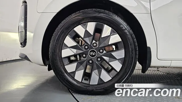 Hyundai Staria — Фото автомобиля 5