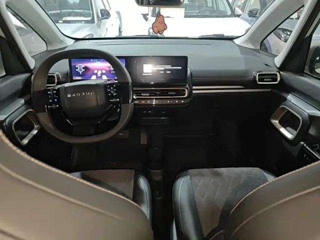 Baojun KiWi EV — Фото автомобиля 9