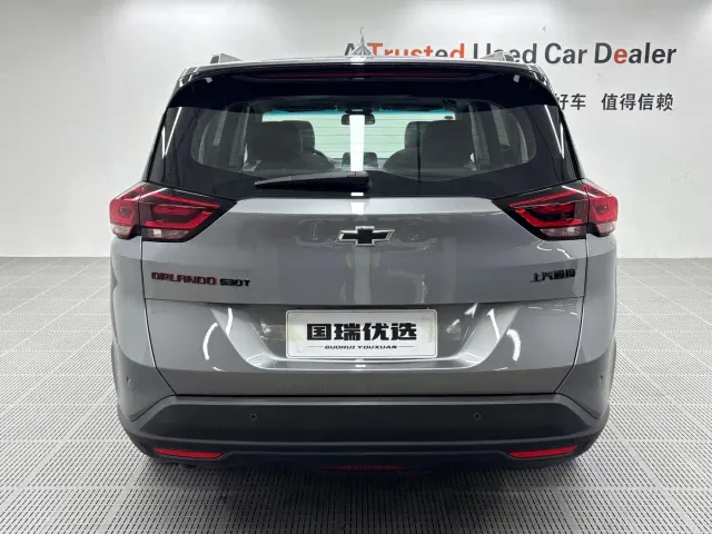 Chevrolet Orlando — Фото автомобиля 5
