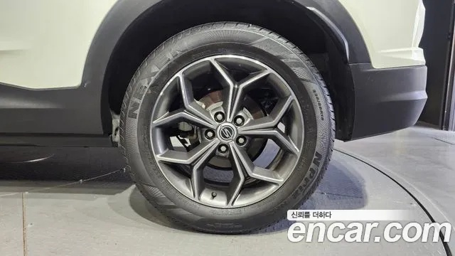 KGM Korando — Фото автомобиля 6