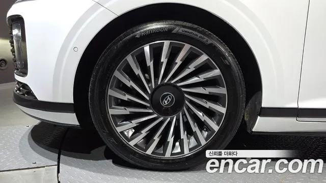 Hyundai Grandeur GN7 — Фото автомобиля 5