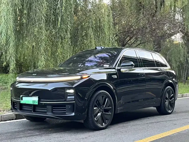 Фотография автомобиля — Li Auto L7