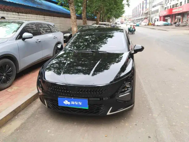 Wuling Starlight — Фото автомобиля 2
