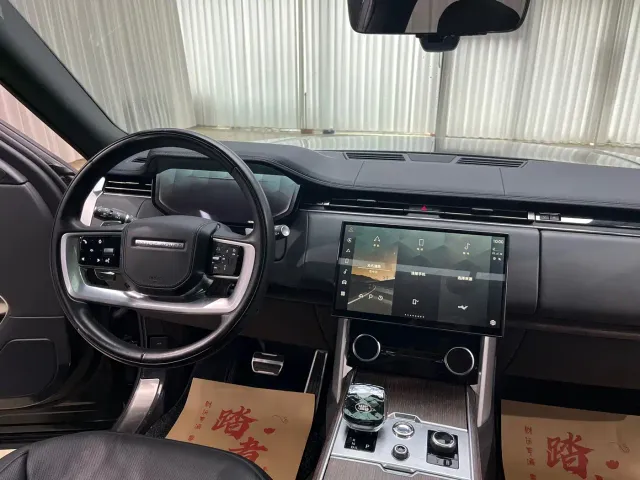 Land Rover Range Rover — Фото автомобиля 15