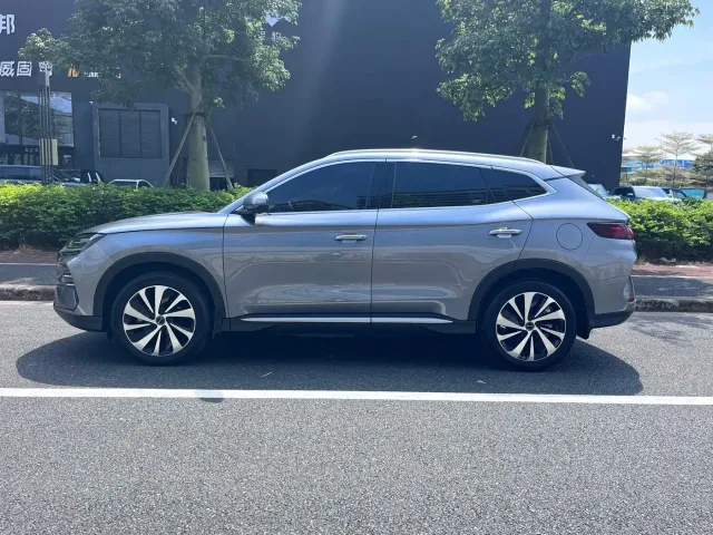 BYD Song PLUS — Фото автомобиля 26