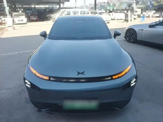 Xpeng P7 — Фото автомобиля 2