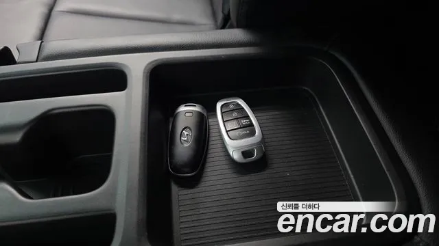 Hyundai Staria — Фото автомобиля 24