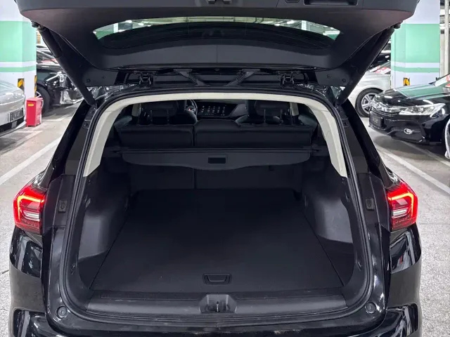 Buick Envision Plus — Фото автомобиля 19