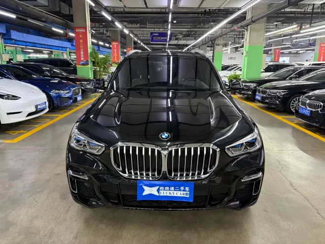 BMW X5 — Фото автомобиля 3