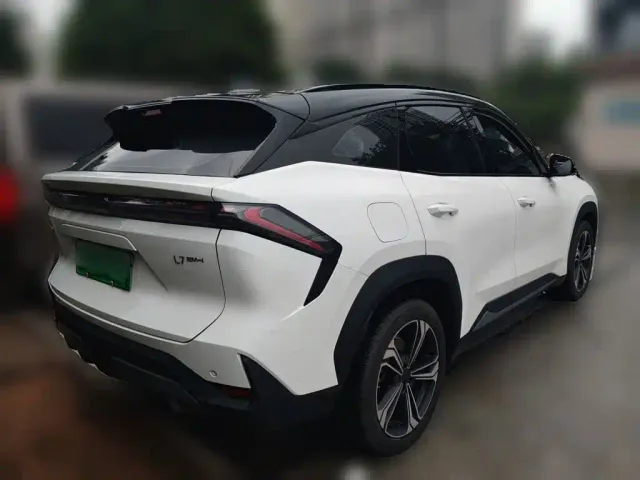 Geely Galaxy L7 — Фото автомобиля 6