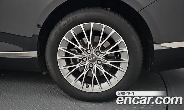 Genesis G80 RG3 — Фото автомобиля 6