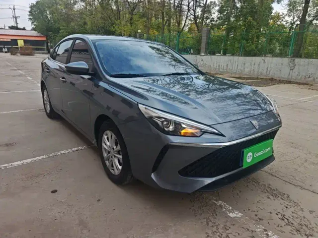 Roewe i5 — Фото автомобиля 3