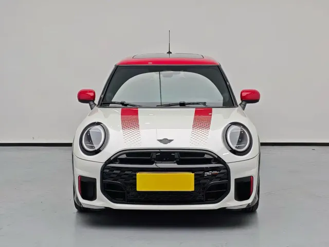 MINI John Cooper Works — Фото автомобиля 2
