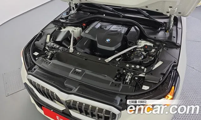 BMW 5 Series G60 — Фото автомобиля 9