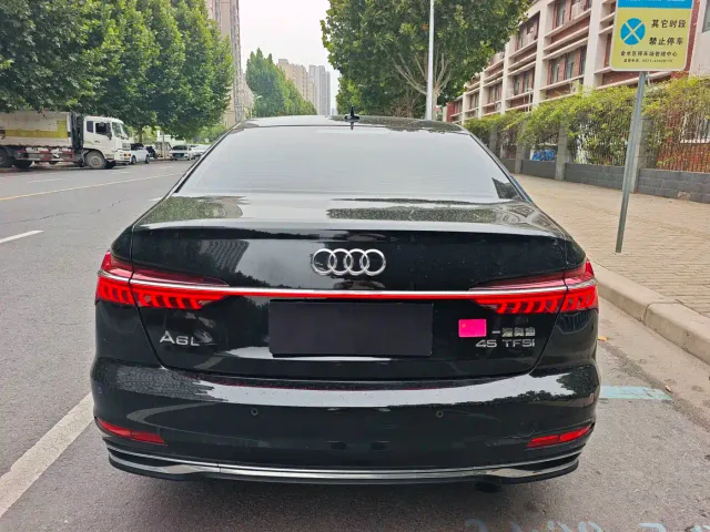 Audi A6L — Фото автомобиля 14