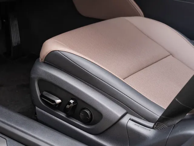 Lexus ES — Фото автомобиля 19