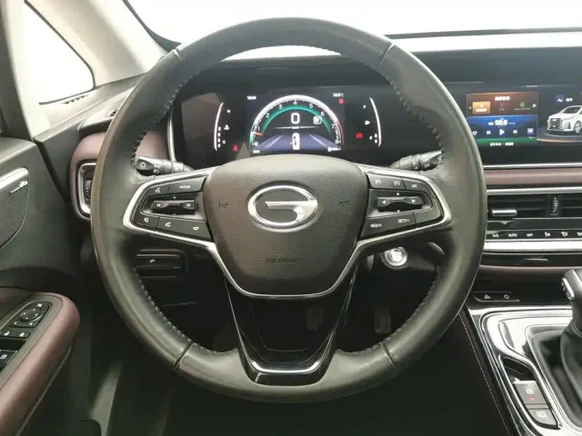 GAC Trumpchi M6 — Фото автомобиля 15