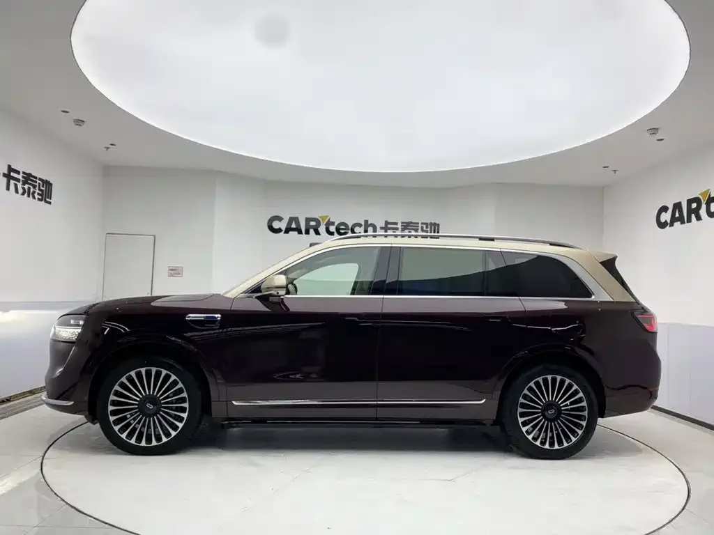 AITO Wenjie AITO M9 2025 Extended Range Ultra 52kWh 6-Seater — Фото автомобиля 8