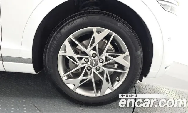 Genesis GV70 — Фото автомобиля 6