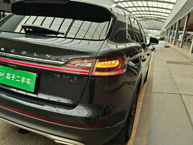 Lincoln Nautilus 2021 2.0T AWD Elegance Edition — Фото автомобиля 7