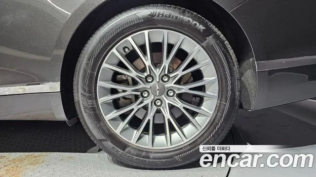 Genesis G80 Бензин 2.5 турбо AWD — Фото автомобиля 21