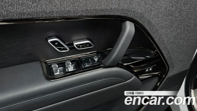 Land Rover Range Rover Sport — Фото автомобиля 14