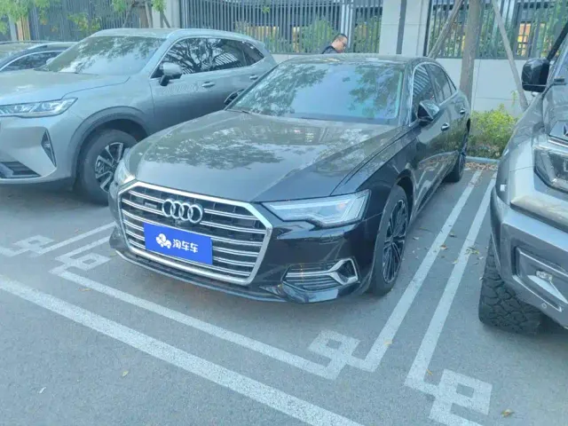 Фотография автомобиля — Audi A6L