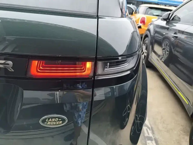 Land Rover Range Rover Evoque — Фото автомобиля 7