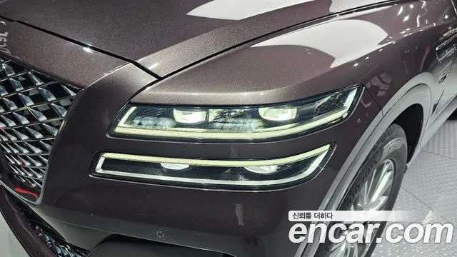 Genesis GV80 — Фото автомобиля 22