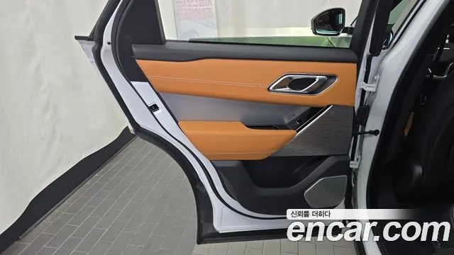 Land Rover Range Rover Velar — Фото автомобиля 25