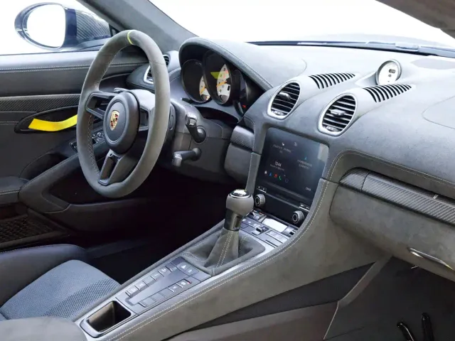 Porsche 718 — Фото автомобиля 16