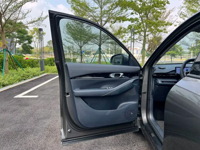 Geely Galaxy E5 — Фото автомобиля 9