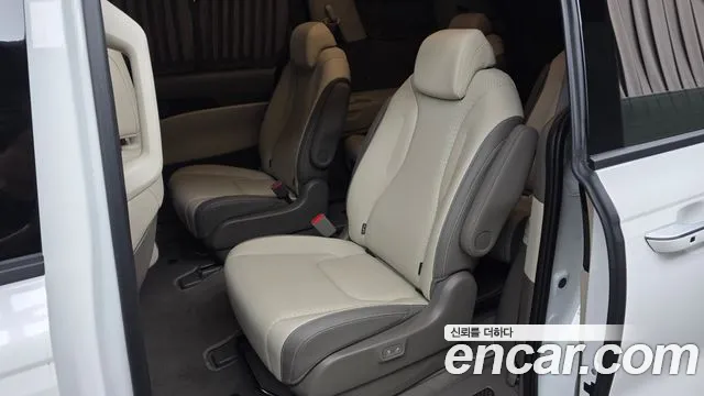 Kia Carnival 4th Gen — Фото автомобиля 18