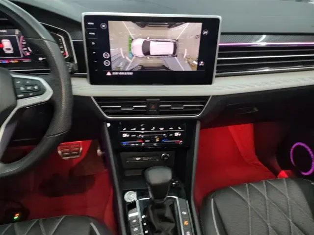 Volkswagen Tiguan L — Фото автомобиля 8
