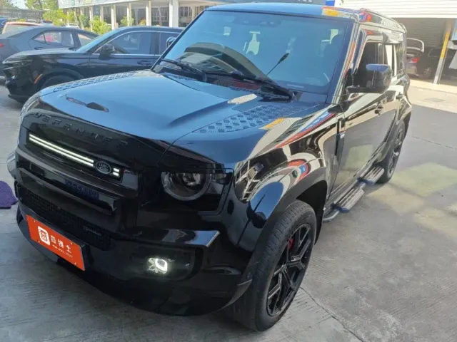 Фотография автомобиля — Land Rover Defender