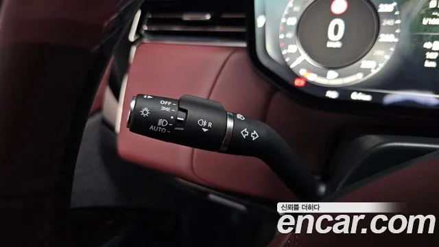 Land Rover Range Rover Sport — Фото автомобиля 11
