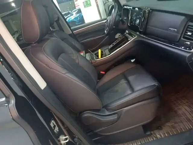 GAC Trumpchi M8 — Фото автомобиля 24