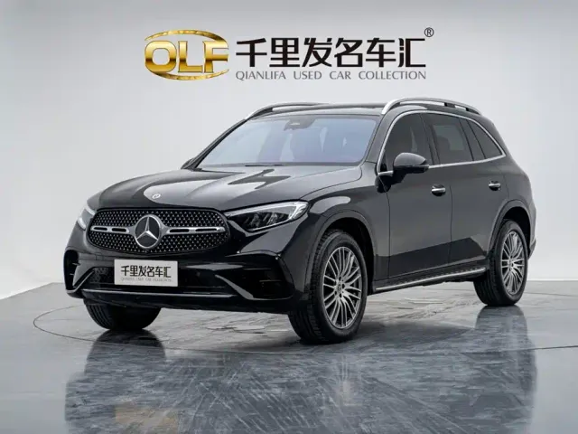 Фотография автомобиля — Mercedes-Benz GLC-Class