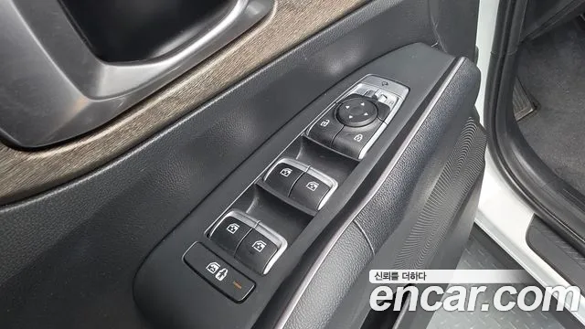 Kia Sorento Sorento 4-е поколение Бензин 2.5T 2WD — Фото автомобиля 25