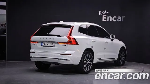 Вольво XC60 — Фото автомобиля 2