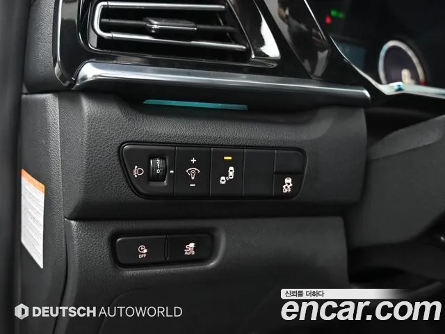Kia Niro — Фото автомобиля 17