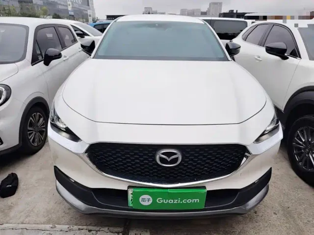 Mazda CX-30 EV — Фото автомобиля 2