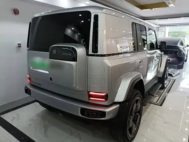 iCAR V23 — Фото автомобиля 6