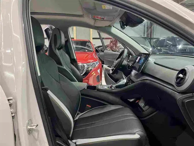 BYD Seal 05 DM-i — Фото автомобиля 14