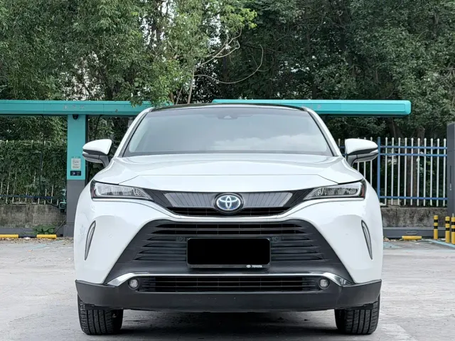Toyota Harrier — Фото автомобиля 2