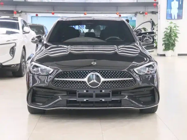 Mercedes-Benz C-Class — Фото автомобиля 2